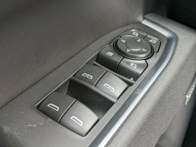2026 GMC Sierra 1500 SLT - Photo 23