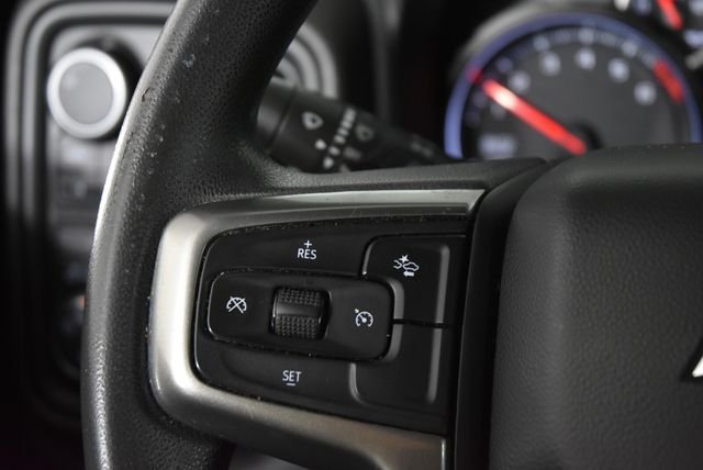 Used 2022 Black Chevrolet Custom image 29