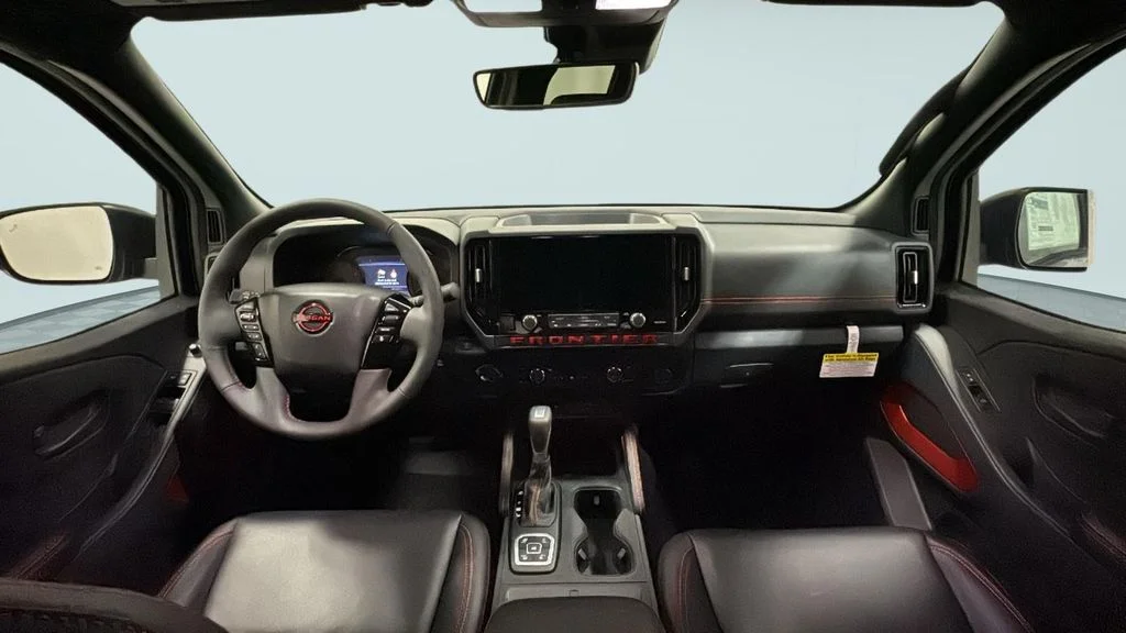New 2026  Nissan PRO-4X image 7