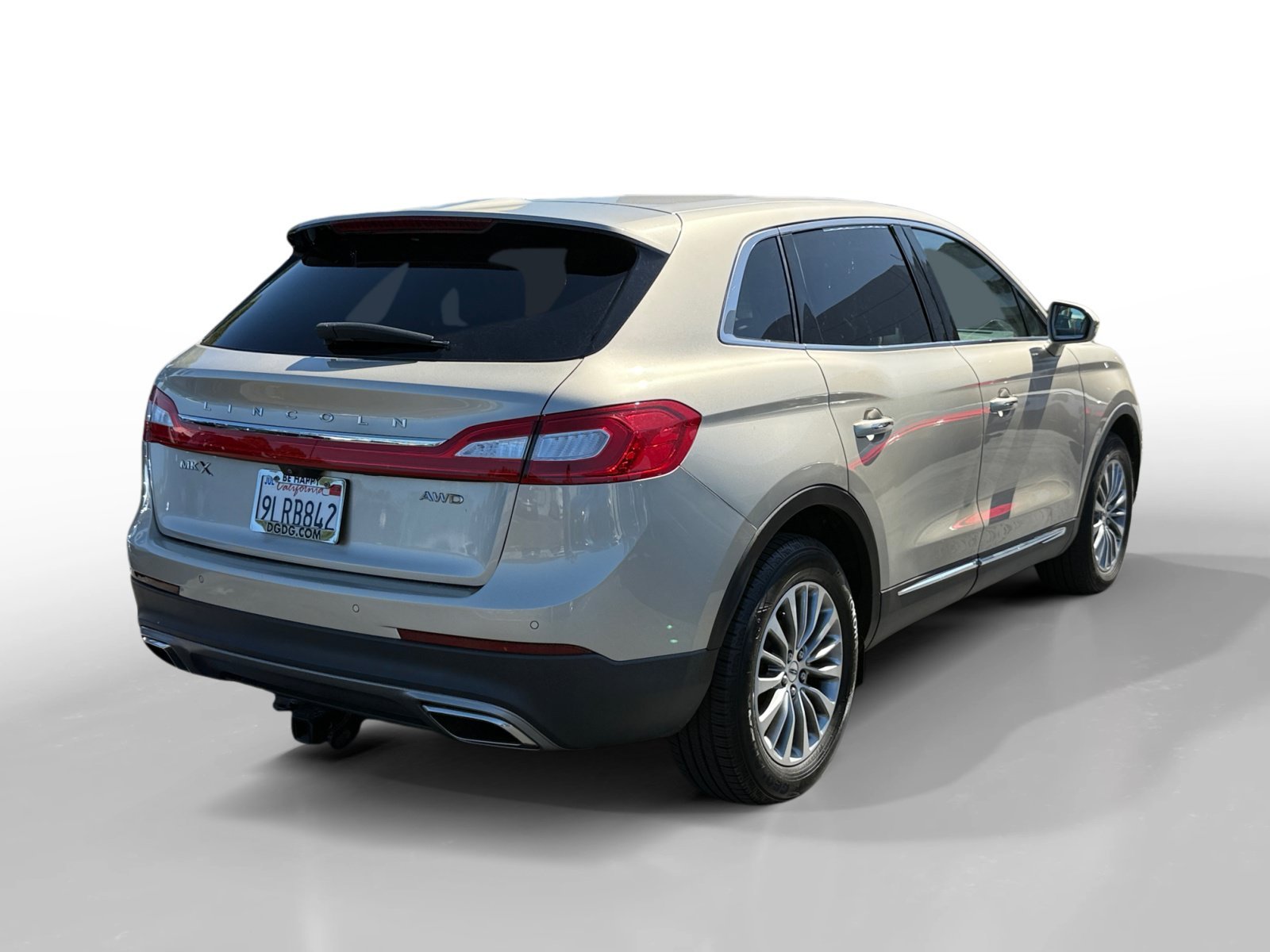 Used 2017 White Gold Metallic Lincoln Select image 5