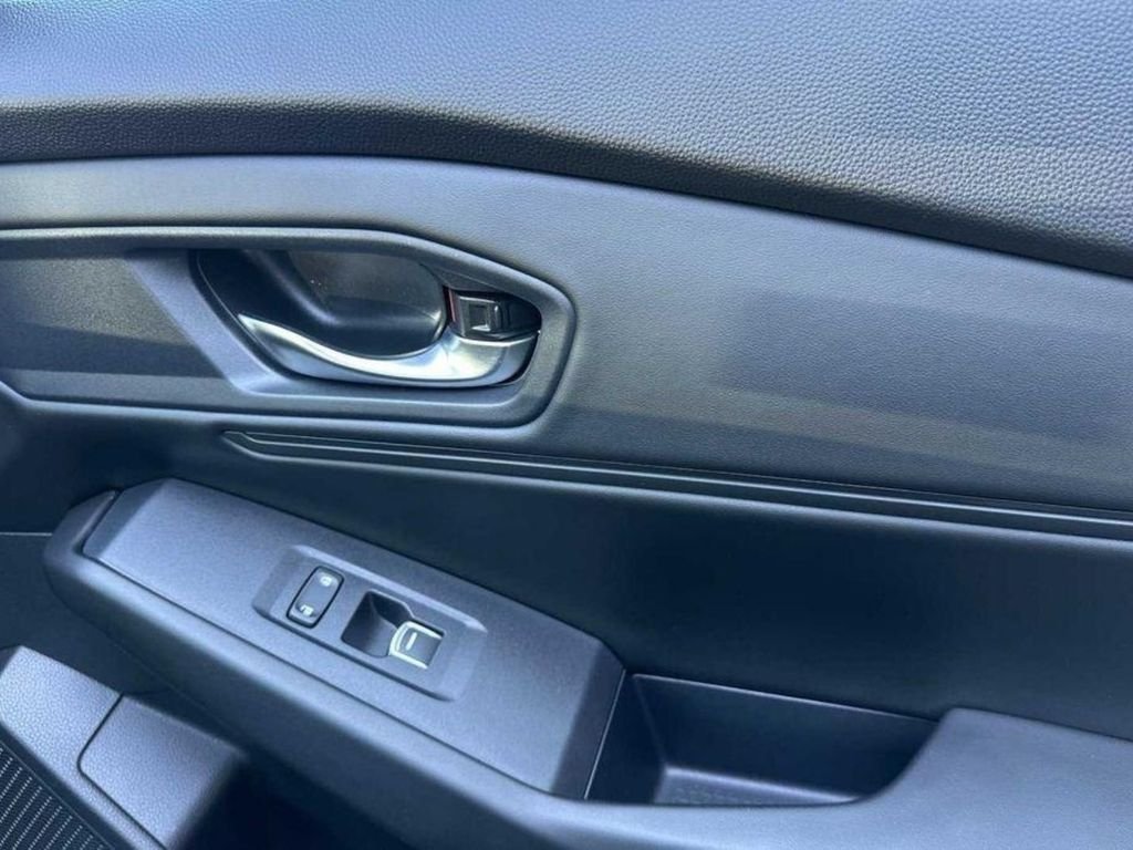 2023 Honda Accord EX - Photo 18
