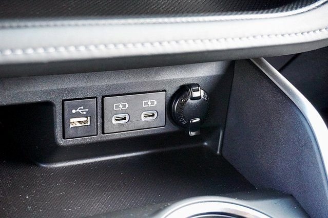 Used 2025 Silver Toyota LE image 27