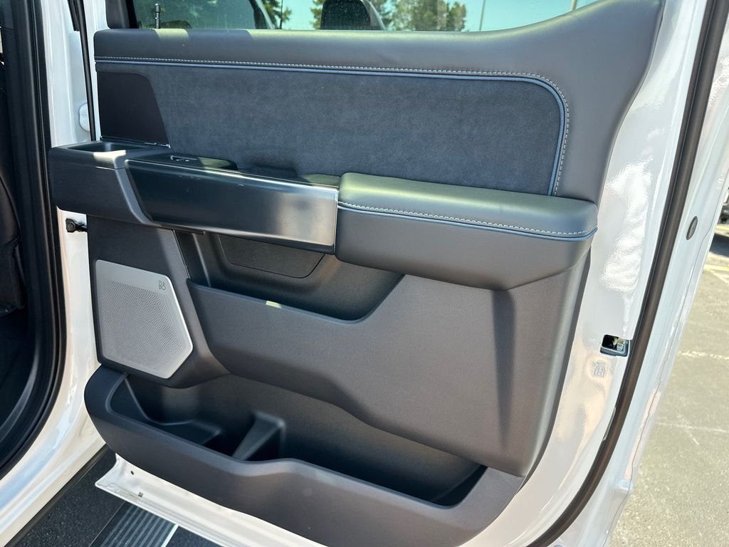 New 2026 White Ford Platinum image 16