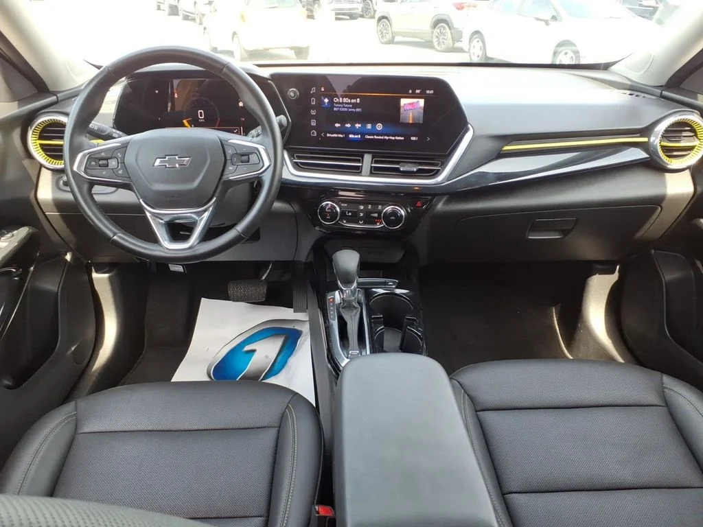 Used 2024 Yellow Chevrolet ACTIV image 26