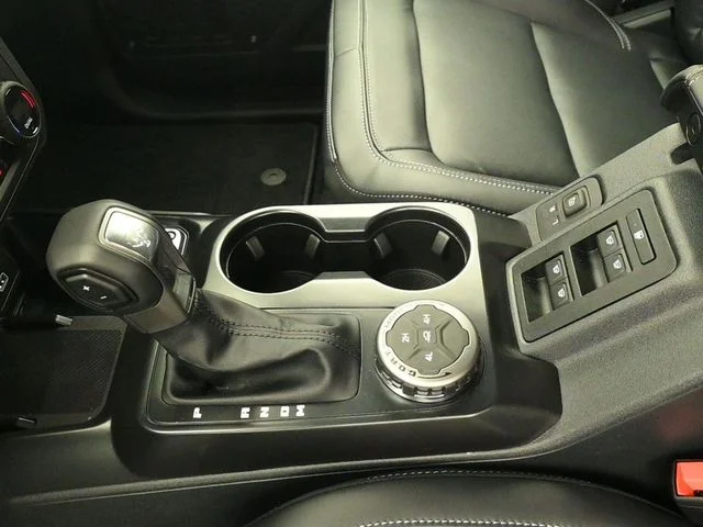 New 2026 Avalanche Gray Ford Outer Banks® image 13