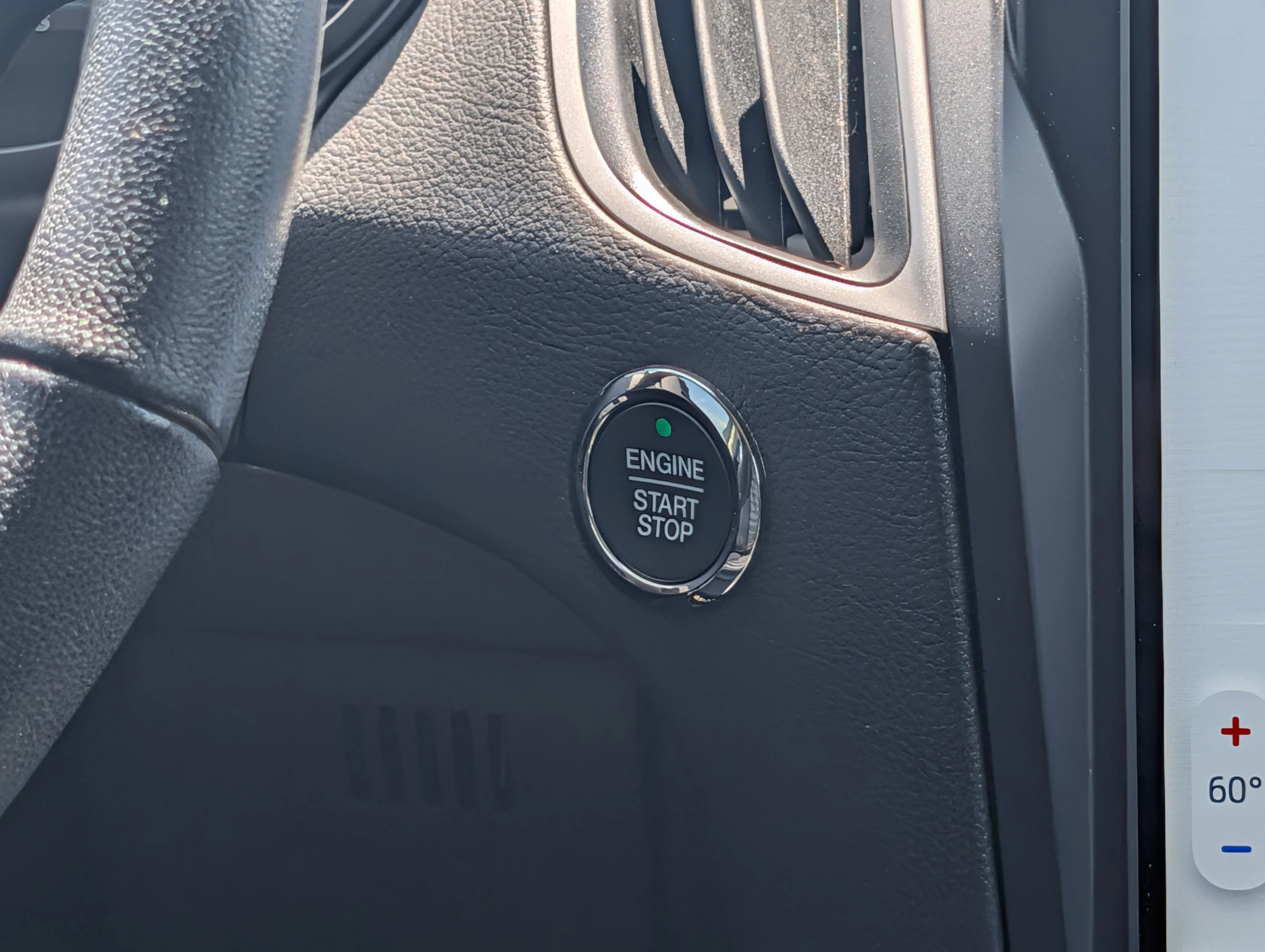 Used 2024 AGATE BLACK METAL Ford SEL image 31