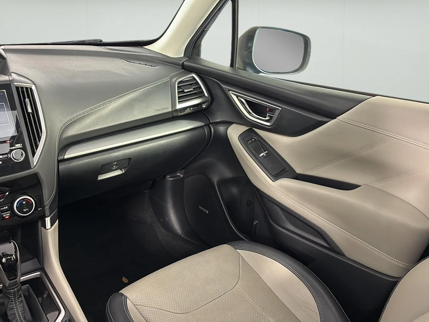 Used 2019 Horizon Blue Pearl Subaru Limited image 18