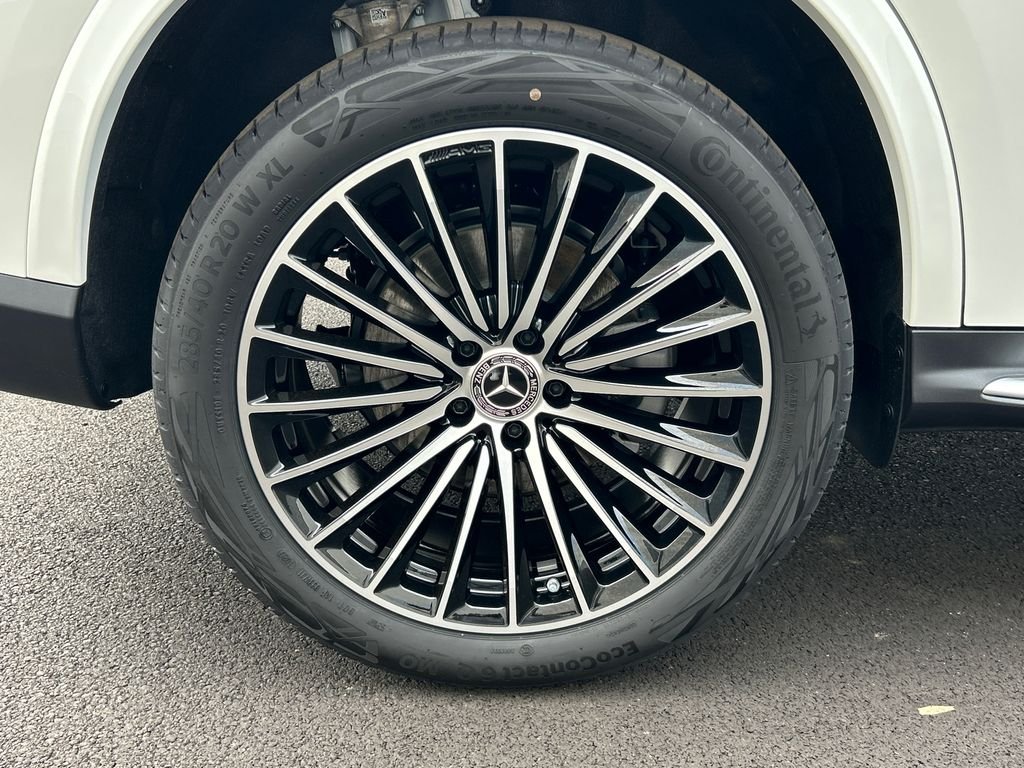 New 2026 Polar White Mercedes-Benz GLC 300 image 35
