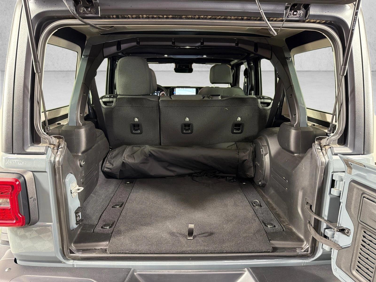 Used 2024 Anvil Clear Coat Jeep Rubicon image 20