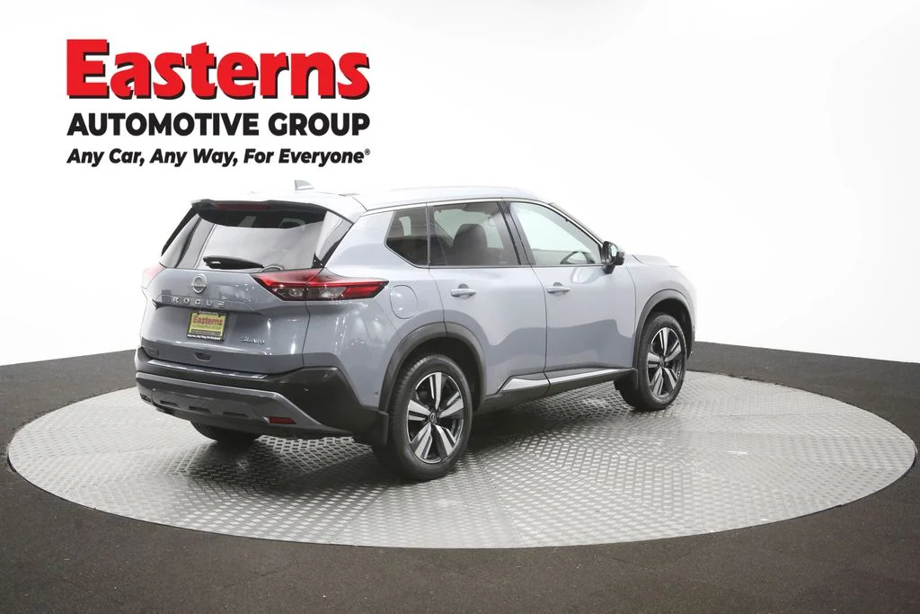 Used 2023 Gray Nissan SL image 43