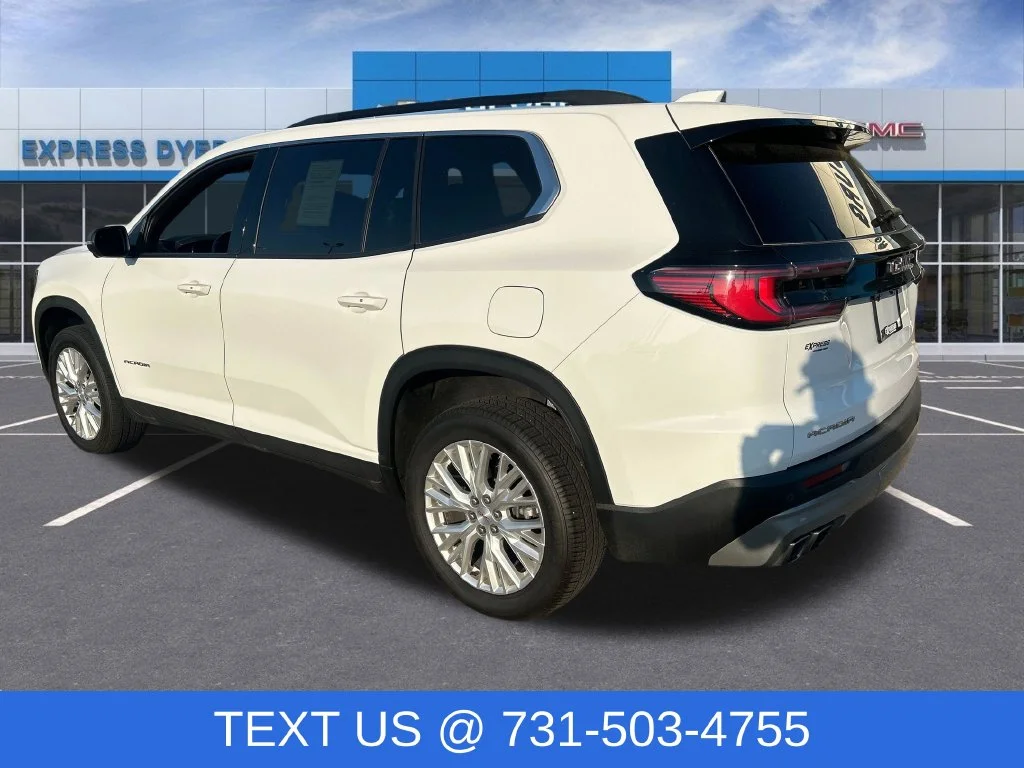 Used 2024 White GMC Elevation image 5