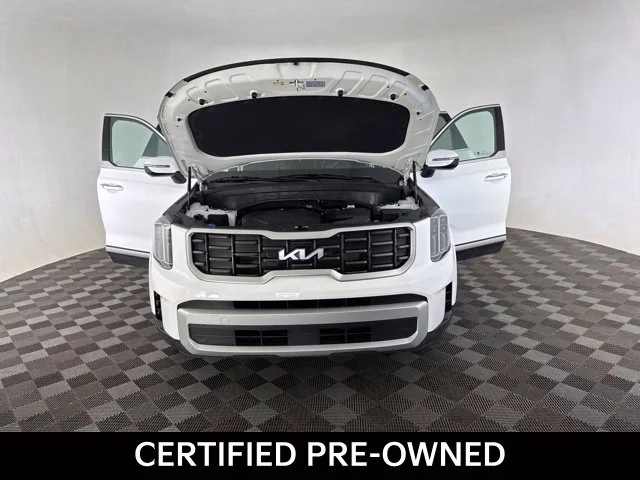 Used 2024 White Kia S image 16
