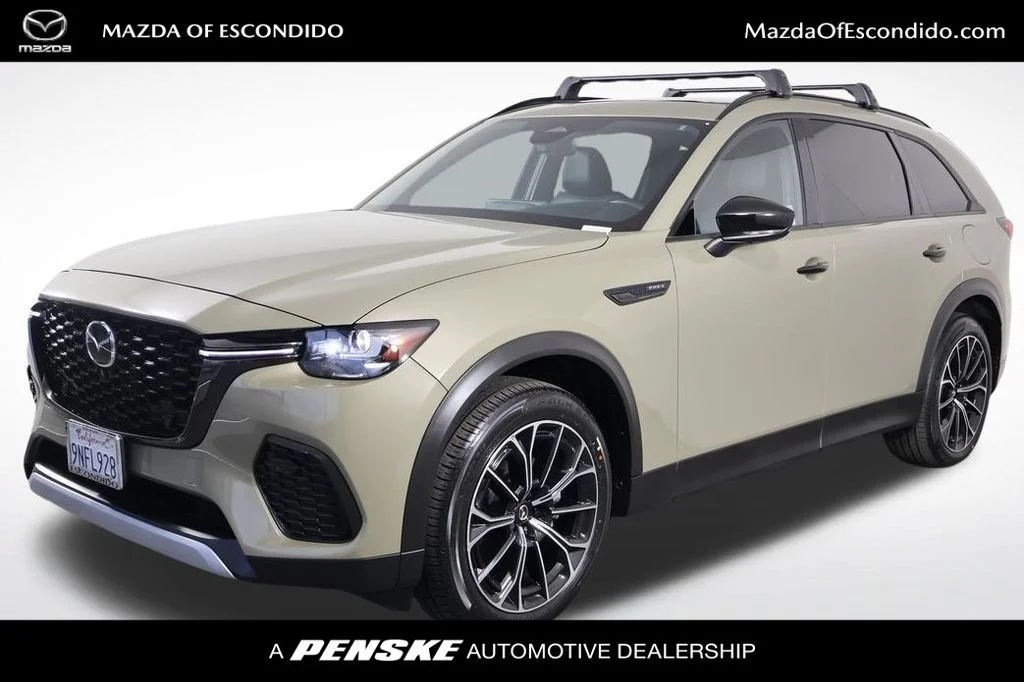 2025 Mazda CX-70 PHEV Premium Plus AWD's photo