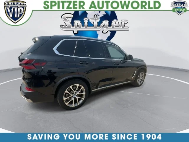 Used 2024 Black BMW xDrive50e image 10