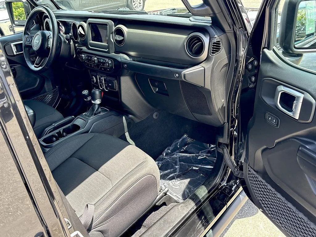 Used 2021 Black Jeep Willys image 25