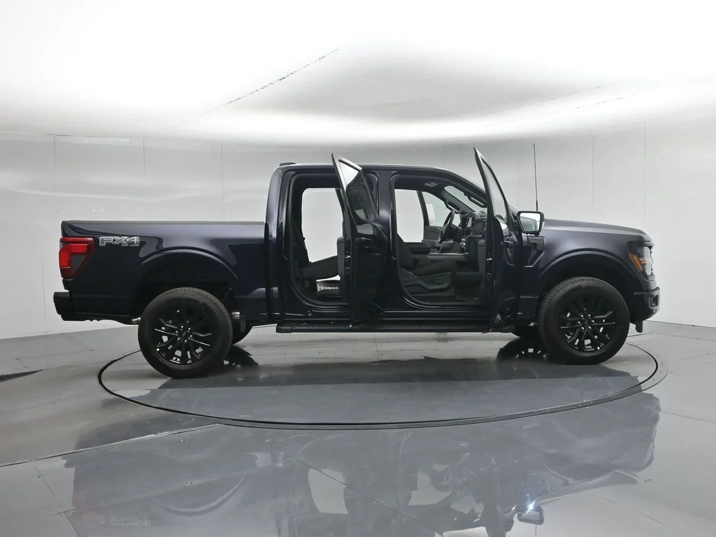 New 2026 Antimatter Blue Metallic Ford XLT image 4
