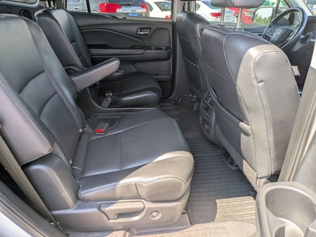 Used 2021 White Honda Touring image 26