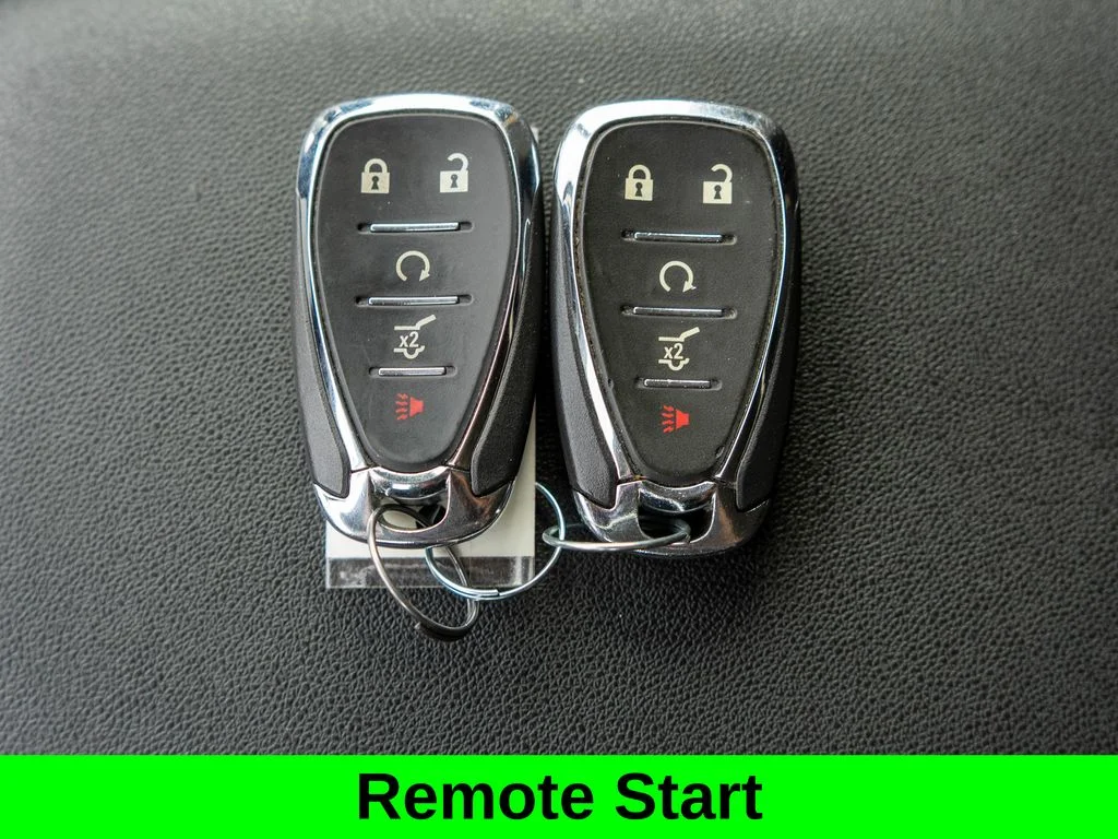 Used 2021 Silver Chevrolet LT image 27