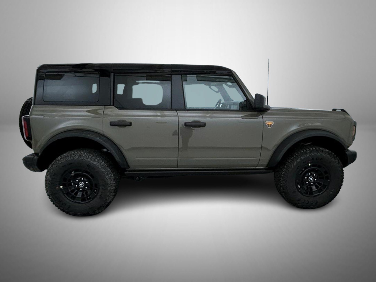 New 2026 Marsh Gray Ford Badlands image 4