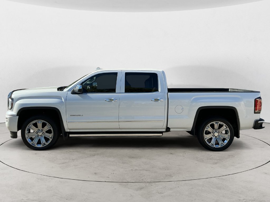 Used 2017 White GMC Denali image 12