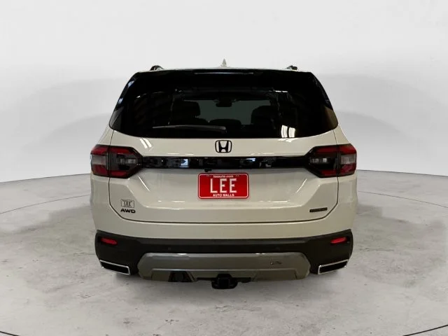 New 2026 White Honda Touring image 4