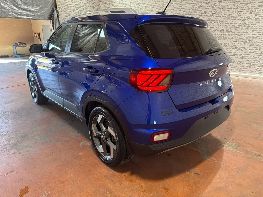 Used 2024 Intense Blue Hyundai Limited image 5