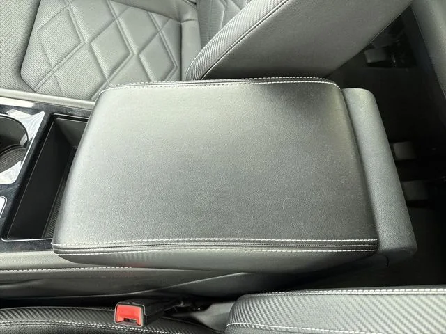 2025 Volkswagen Atlas Cross Sport SE w/Tech - Photo 20