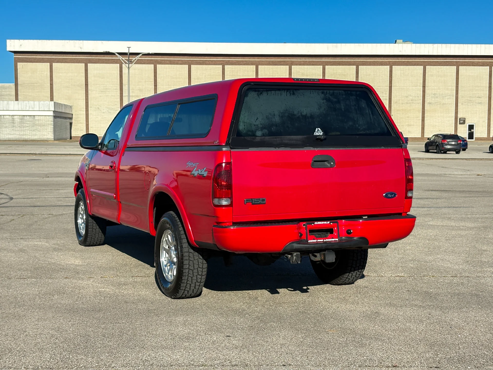 Used 2002 Red Ford XLT image 8