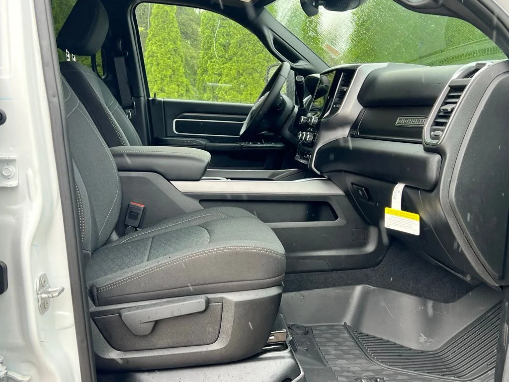 2025 RAM 2500 Big Horn - Photo 32