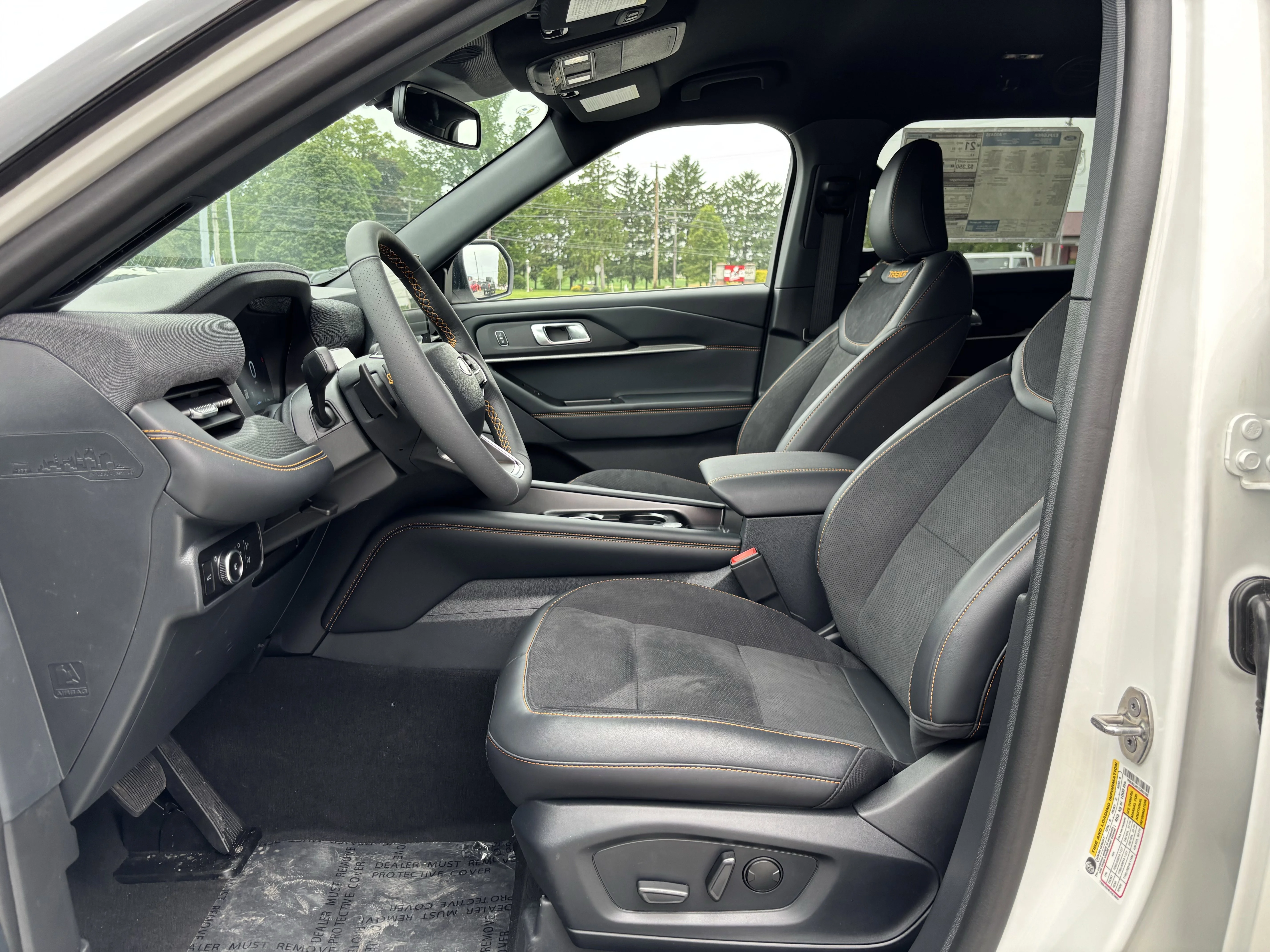 2026 Ford Explorer Tremor - Photo 16