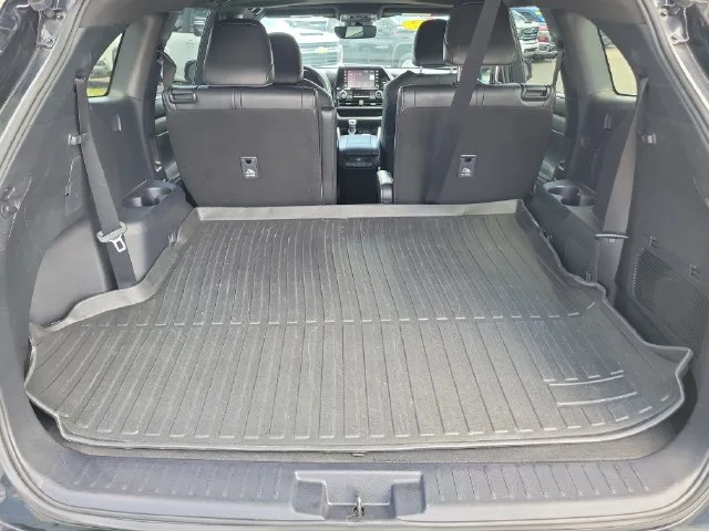 2022 Toyota Highlander XSE - Photo 16