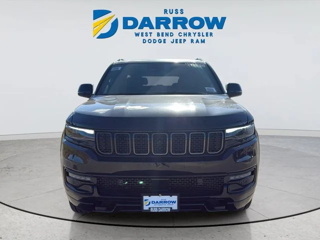 2025 Jeep Wagoneer L Series II - Photo 8