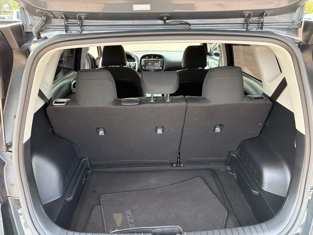 Used 2023 Black Kia LX image 20