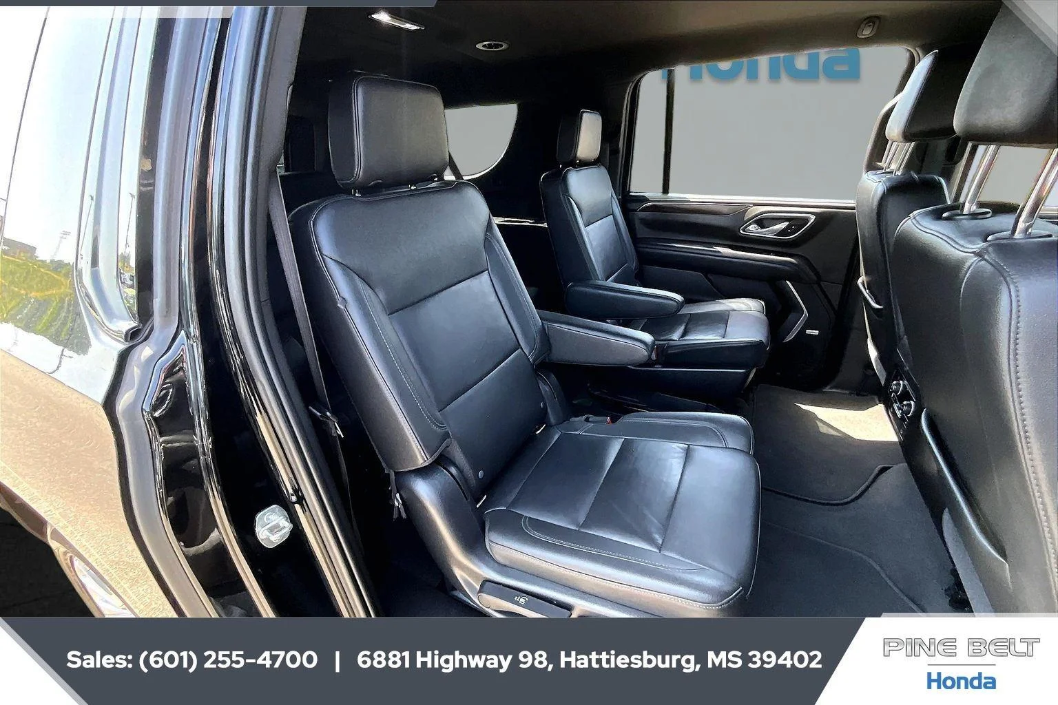Used 2021 Black Chevrolet Z71 image 20