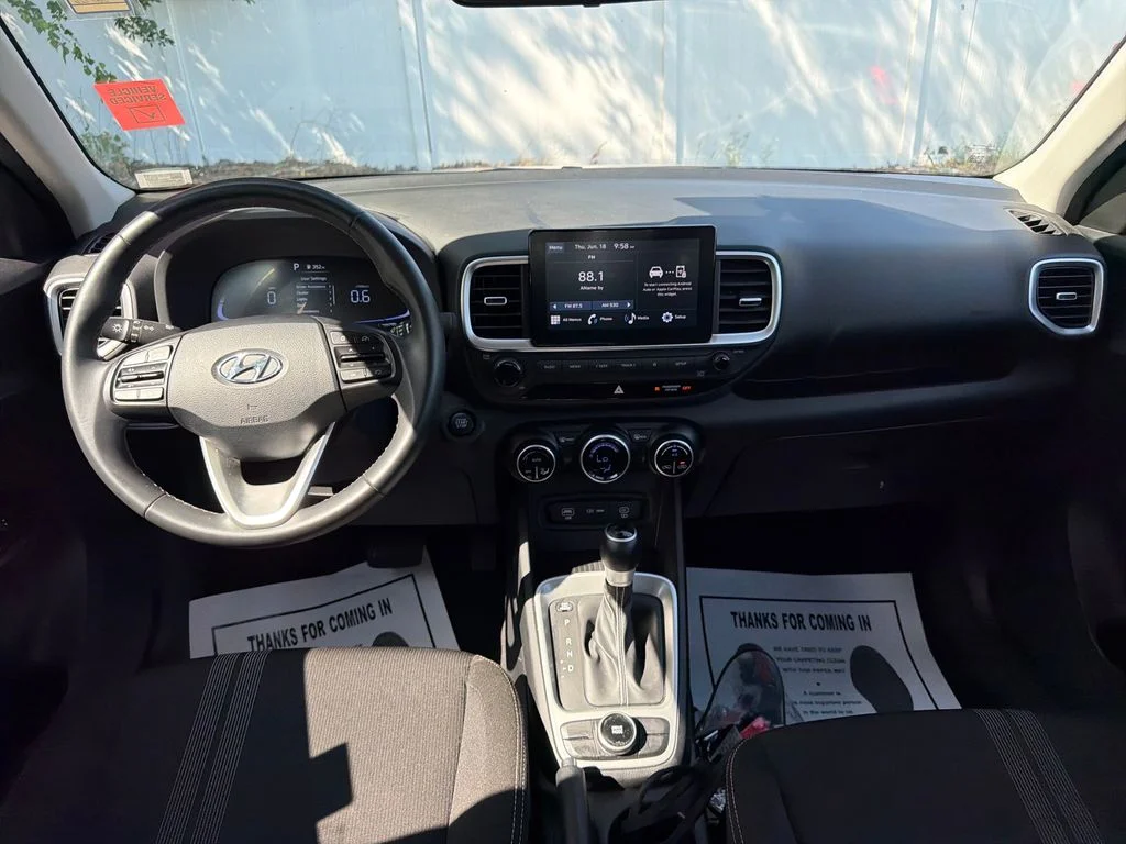 Used 2025 Mirage Green Hyundai SEL image 15