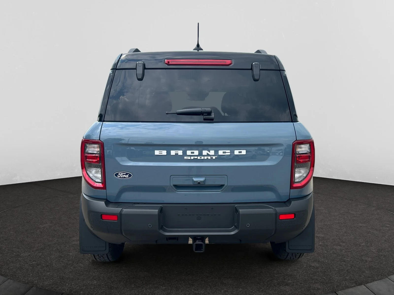 New 2026 Azure Grey Metallic Tri-Coat Ford Badlands image 4