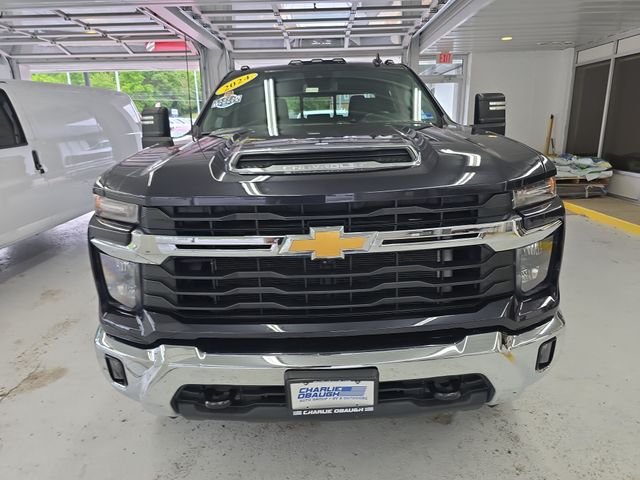 Used 2024 Gray Chevrolet LT image 8