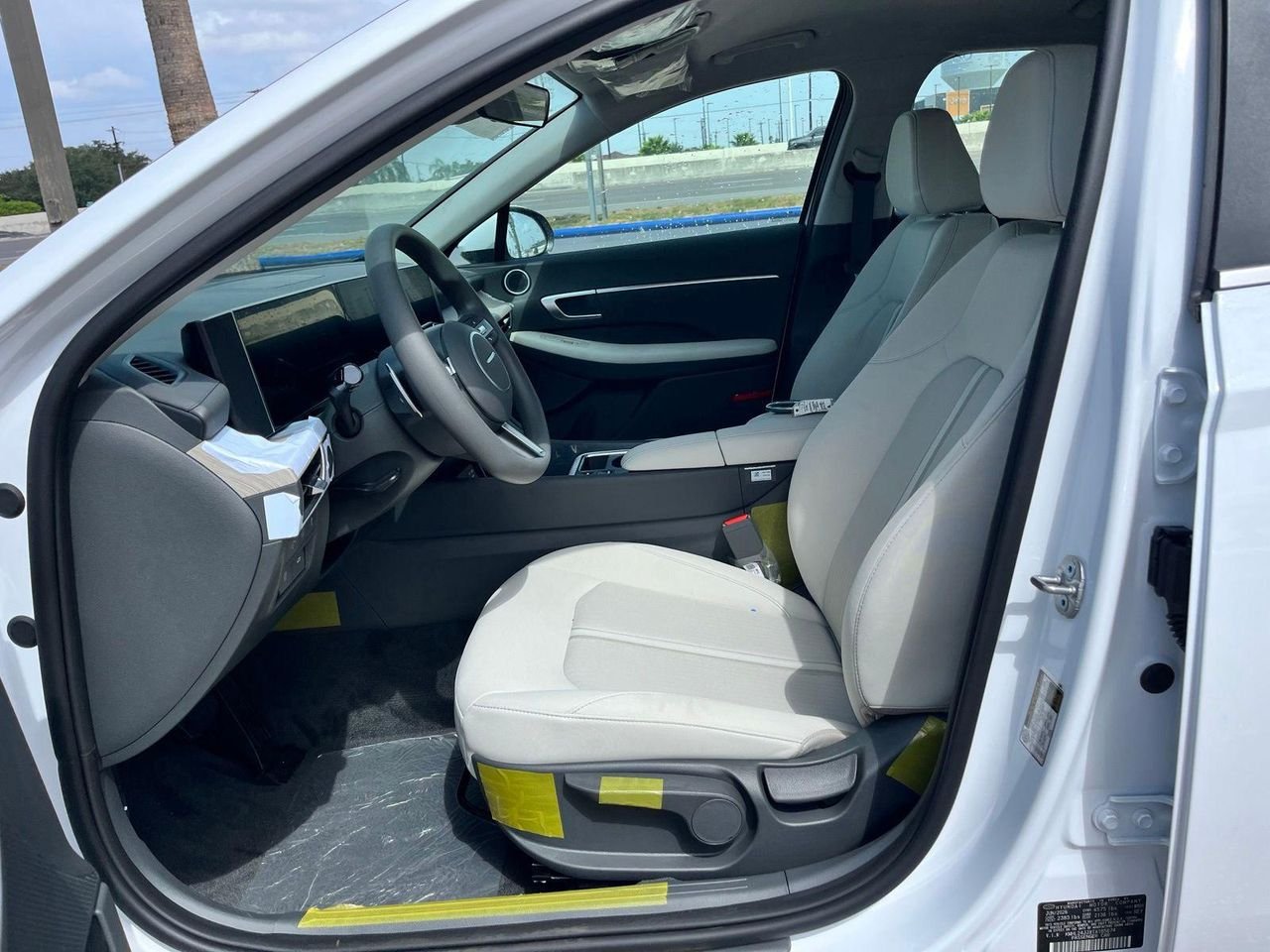 New 2026 White Hyundai Blue image 15