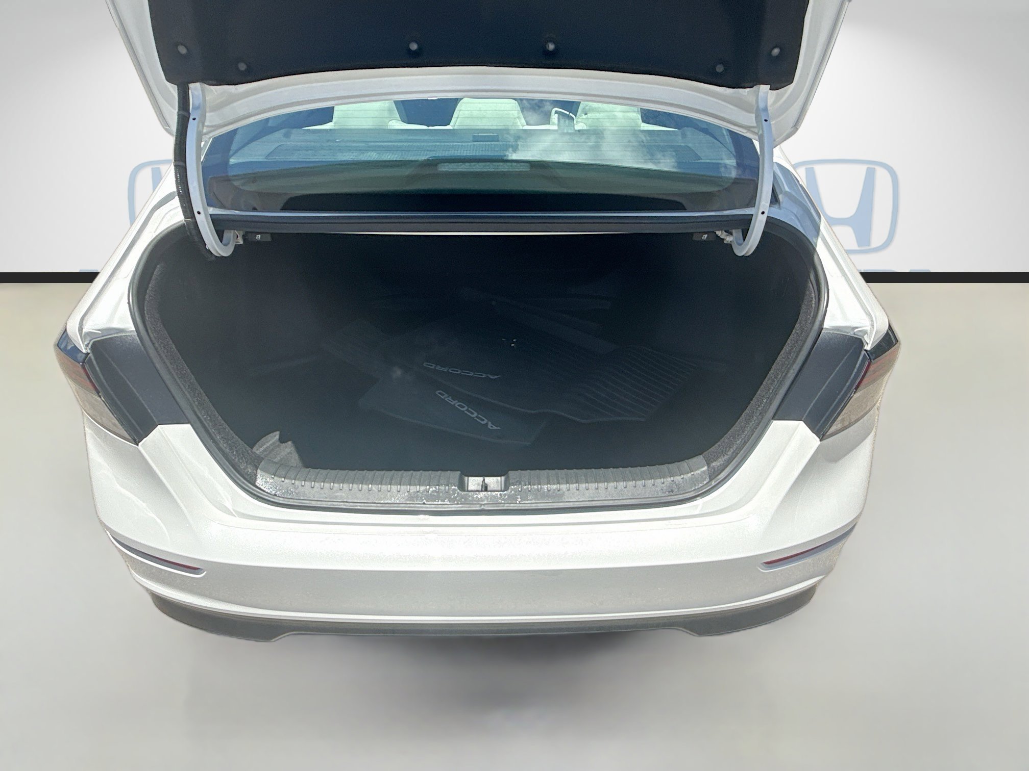 2024 Honda Accord EX - Photo 25