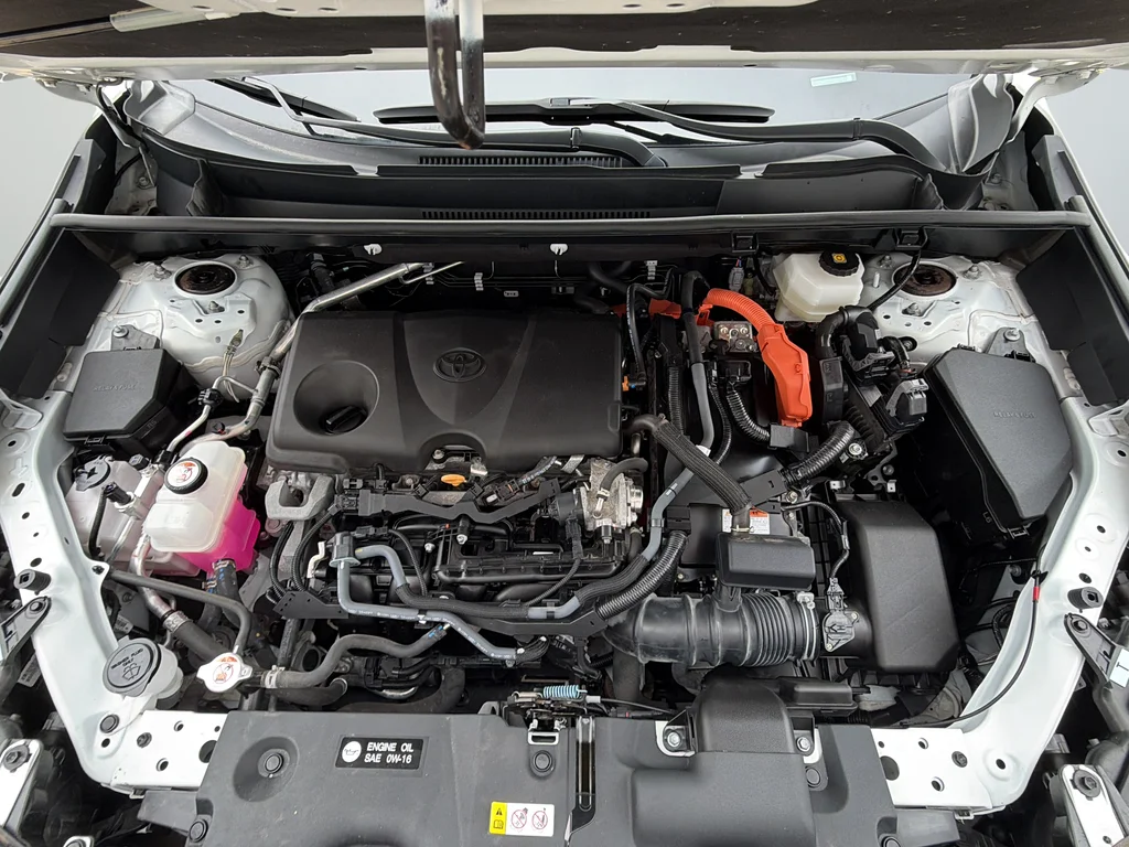 Used 2023 White Toyota XLE image 40
