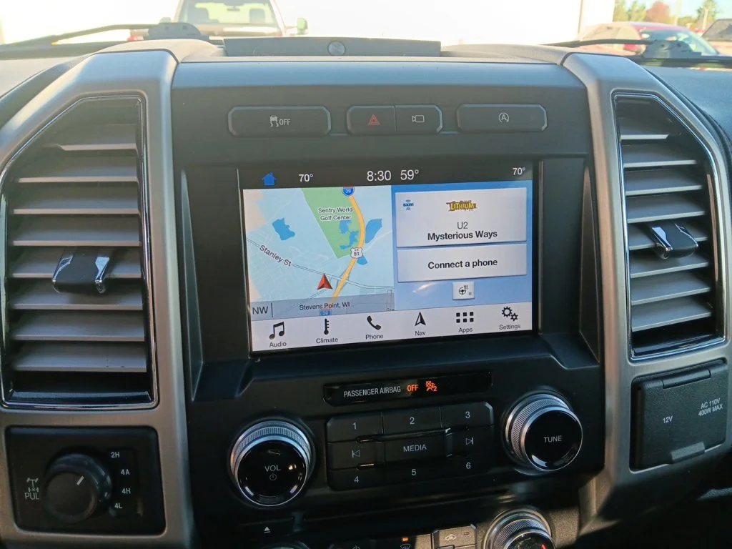 Used 2018 Magnetic Ford Platinum image 21