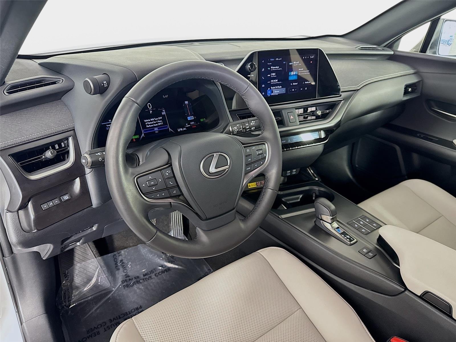 Used 2025 Ultra White Lexus UX 300h F SPORT Design image 9