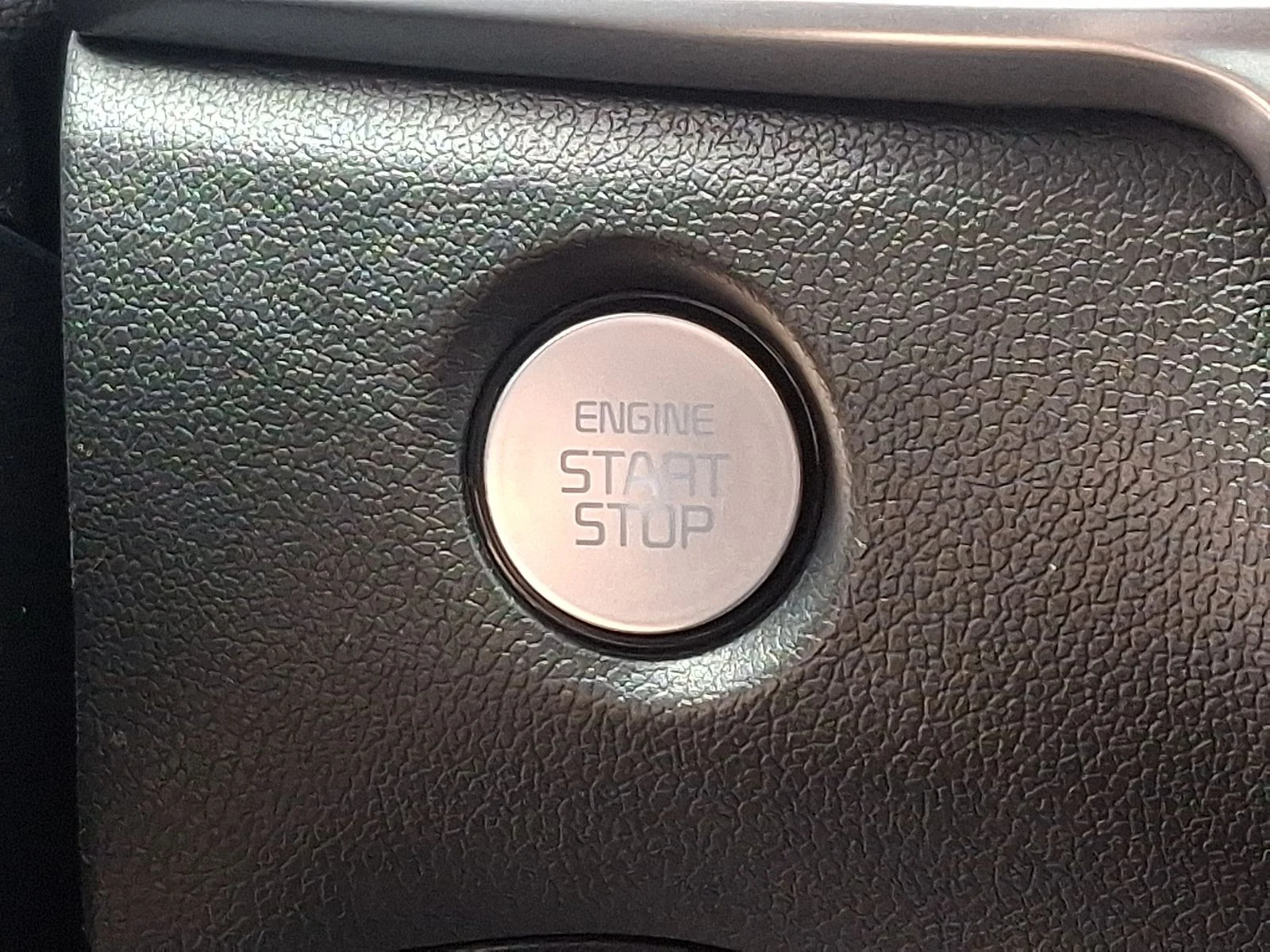 New 2026 White Kia S image 17
