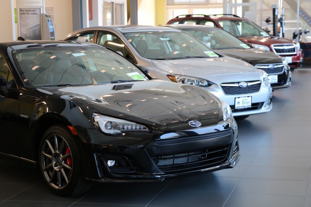 Used 2018 White Subaru 2.0XT Premium image 18