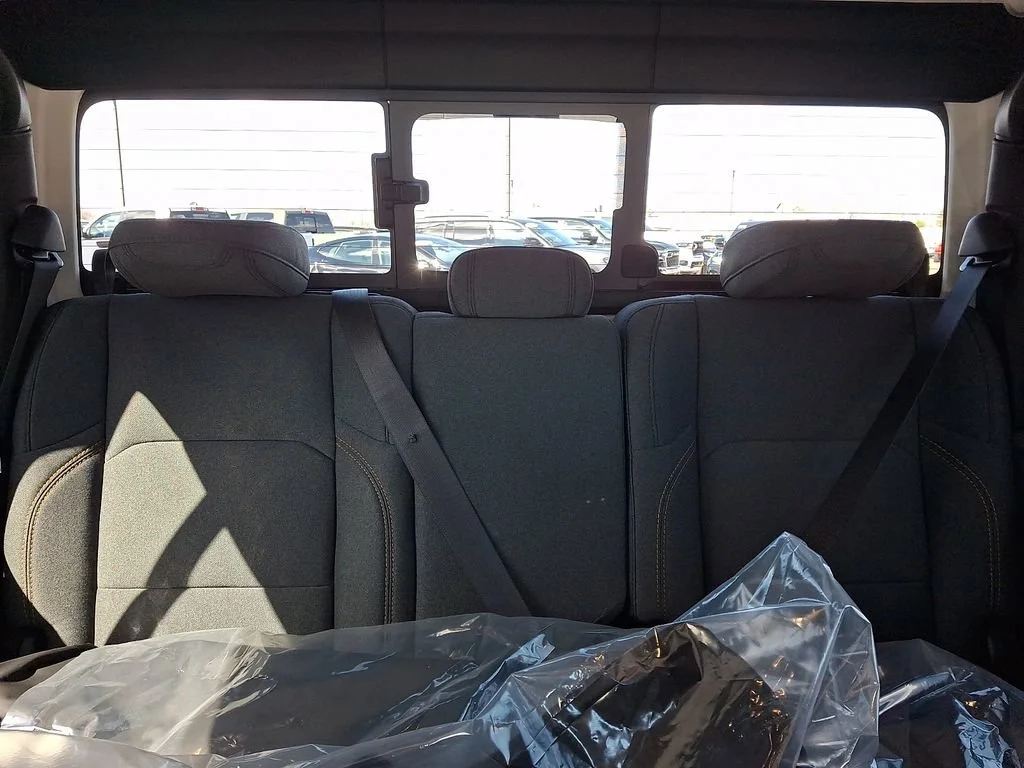 New 2026 Granite Crystal Metallic Clearcoat Jeep Sport S image 14