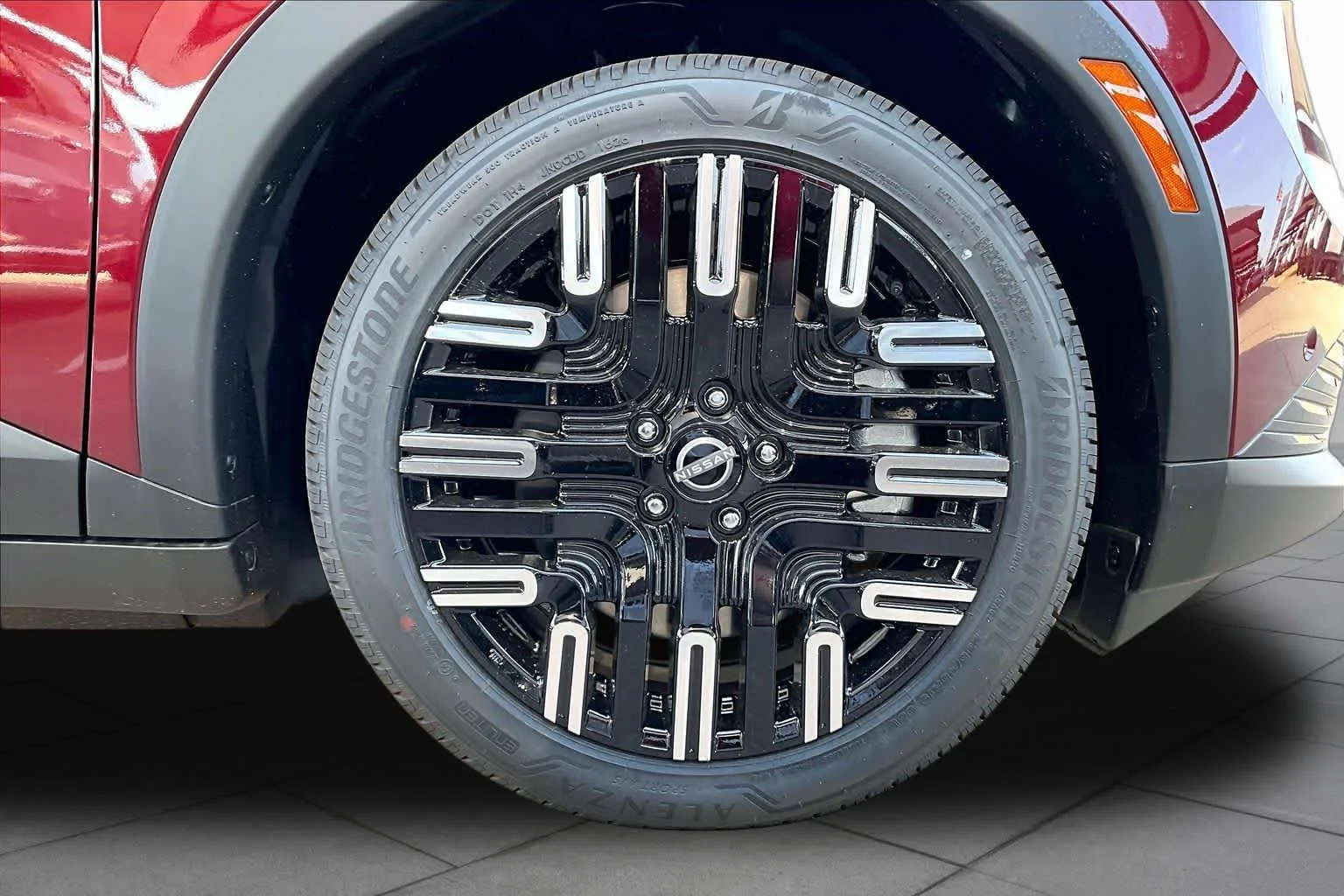 New 2026 Coulis Red Metallic/Black Nissan PLATINUM+ image 12
