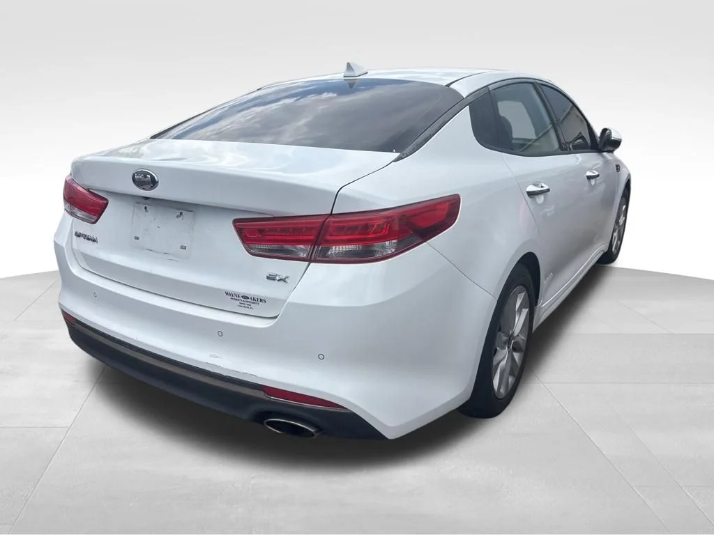 Used 2018 White Kia EX image 8