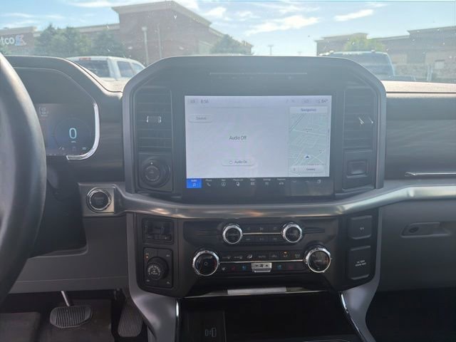 Used 2024 Silver Ford LARIAT image 16