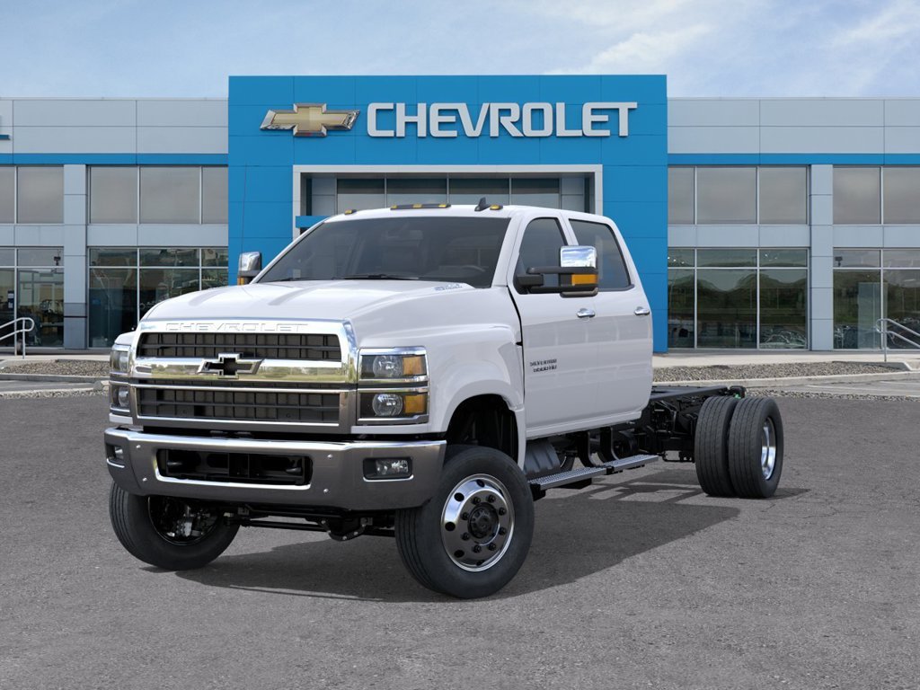 New 2026 Summit White Chevrolet Work Truck image 6