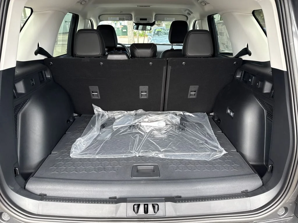 New 2025 Gray Ford Outer Banks image 21